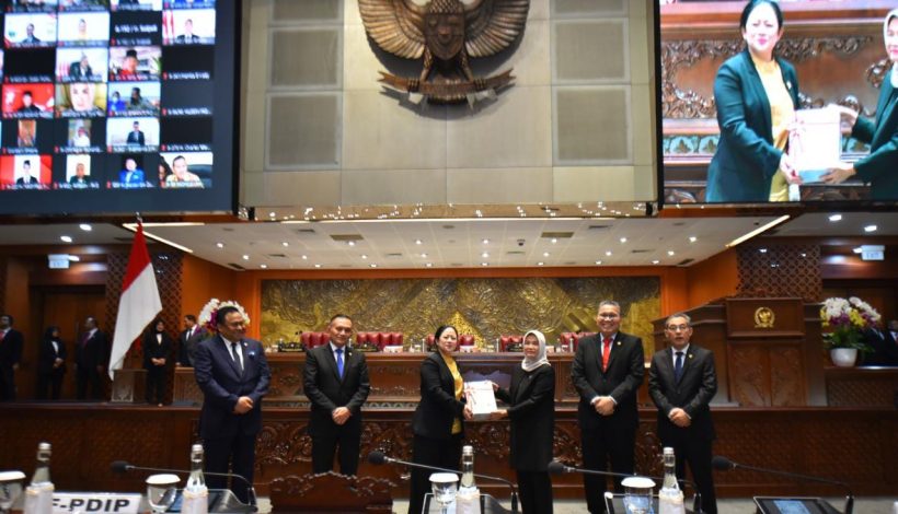 IMG-20230620-WA0029 Rapat Paripurna, DPR Terima Laporan Pemeriksaan Keuangan Pemerintah dari BPK 13