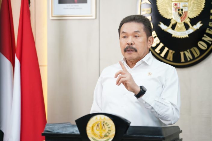 Jaksa Agung Ancam Pidanakan Anak Buah Sendiri 8