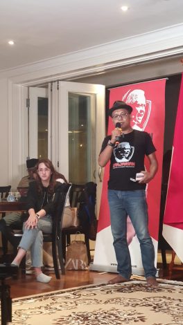 Ketua Umum Ganjarian Spartan Guntur Romli Minta Polisi Tangkap Rocky Gerung 1 Ketua Umum Ganjarian Spartan Guntur Romli Minta Polisi Tangkap Rocky Gerung 2