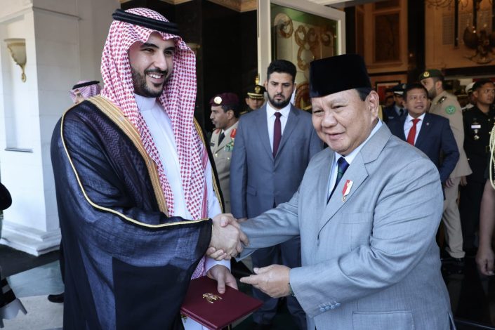 Perkuat Kerjasama Pertahanan, Prabowo Terima Kunjungan Menhan Arab Saudi 11