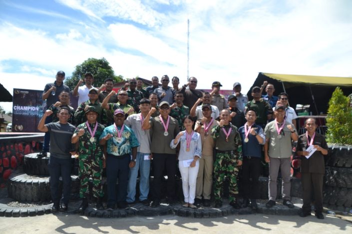 Pererat Silaturahmi, Kodim Mimika Ajak Berbagai Elemen Latihan Menembak 8