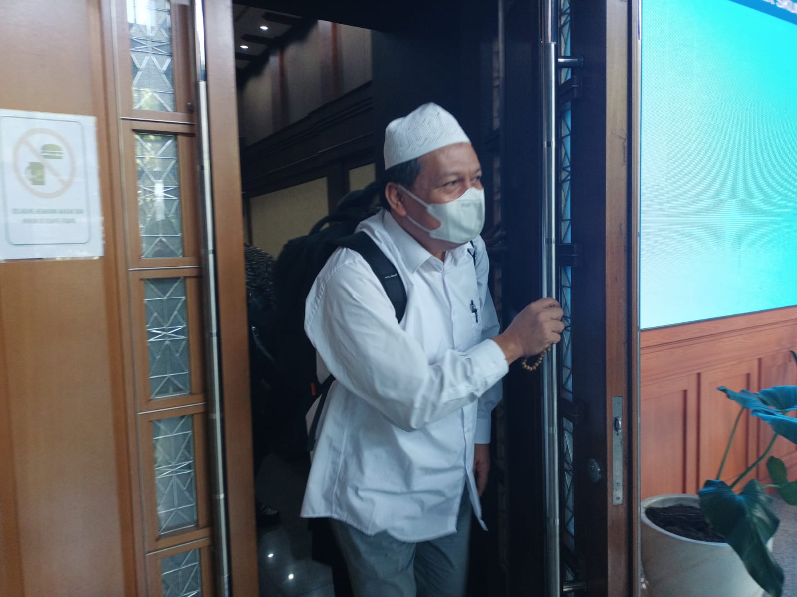 IMG-20230810-WA0024 Diduga Terima Suap, Perwira Polri Dituntut 10 Tahun Penjara 1