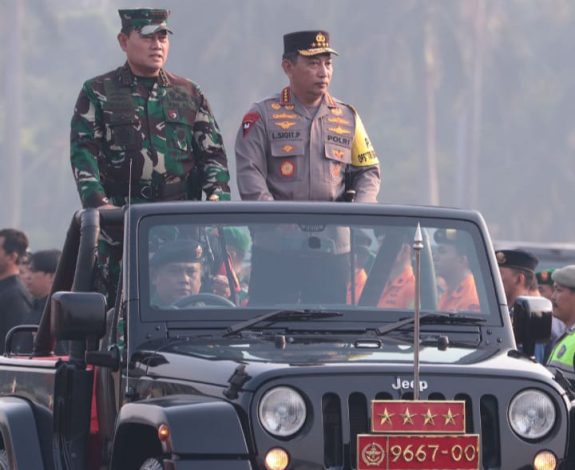 IMG-20230901-WA0014 Panglima TNI dan Kapolri Gelar Apel Pengamanan KTT ASEAN di Monas 11