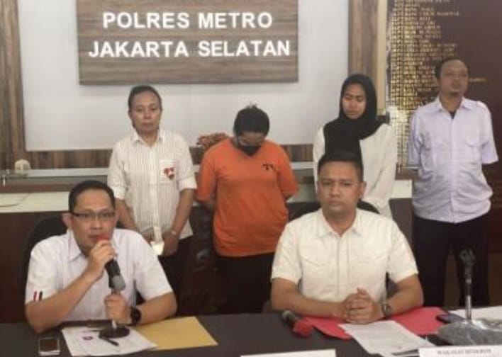 Jadi Mucikari, Perempuan Muda Ditangkap Polisi 1