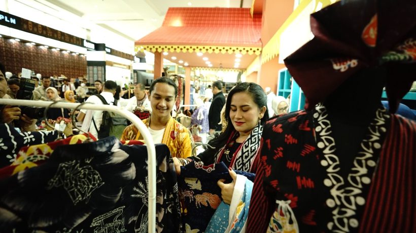 Dorong Naik Kelas, UMKM Binaan Hub UMK Jakarta Raya Raih Omset Rp76 Juta di Pameran Inacraft 2023 1 Dorong Naik Kelas, UMKM Binaan Hub UMK Jakarta Raya Raih Omset Rp76 Juta di Pameran Inacraft 2023 2