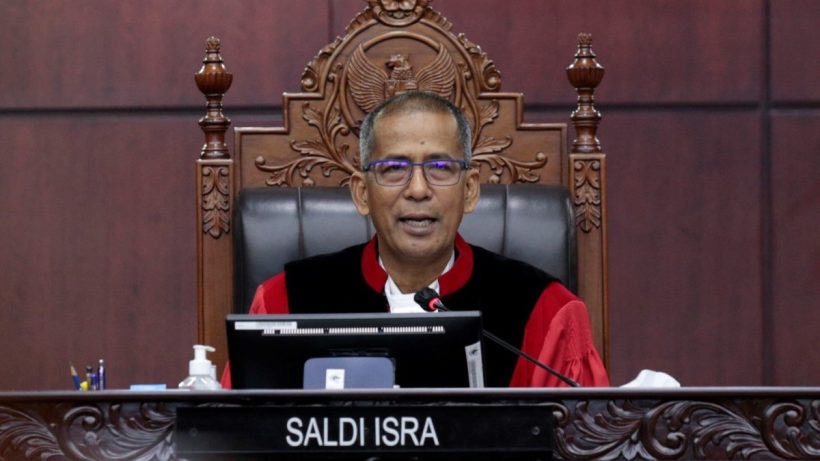 Hakim Saldi Isra Dilaporkan ke Dewan Etik MK 9