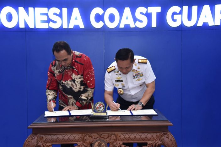 Bakamla Lakukan MoU dengan Tiga Universitas 2 Bakamla Lakukan MoU dengan Tiga Universitas 3