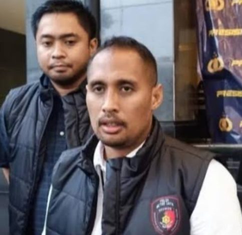 Polisi Periksa Senpi Kasus Penembakan di Bekasi 8