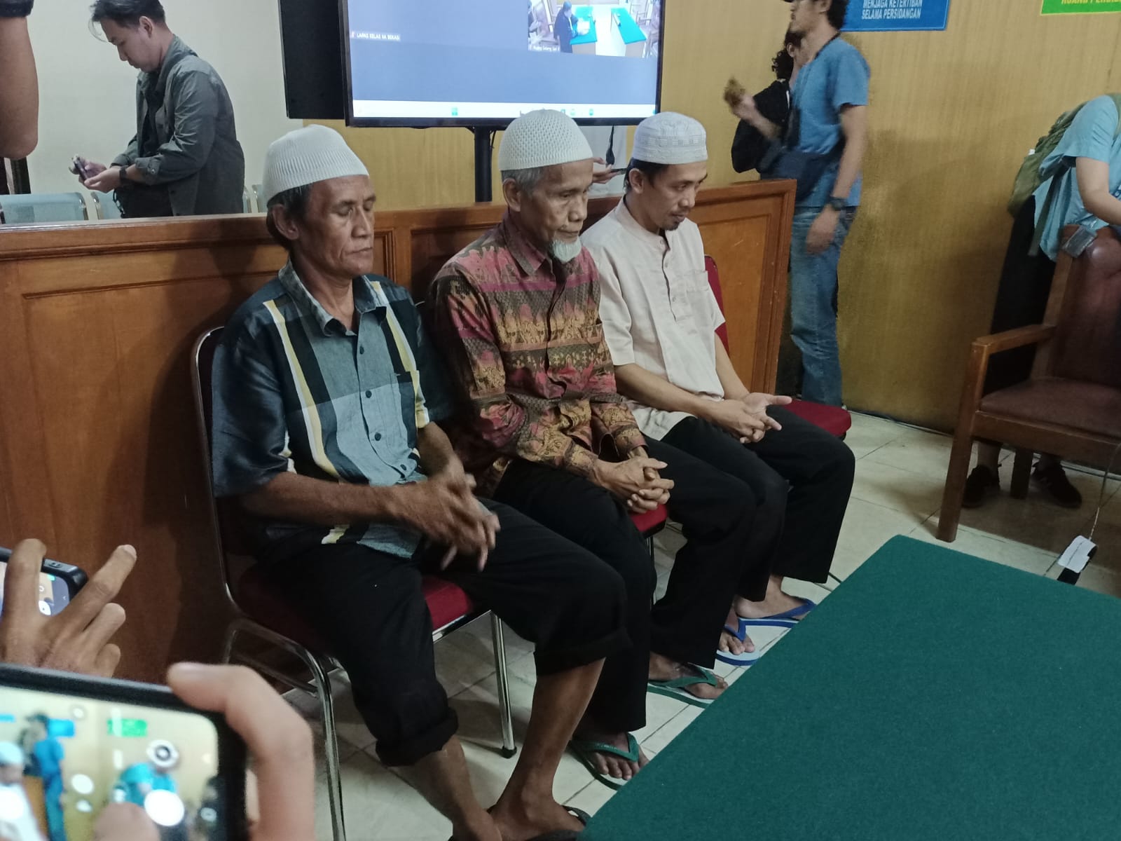 Terlibat Pembunuhan Berantai, Wowon cs Dihukum Seumur Hidup 1