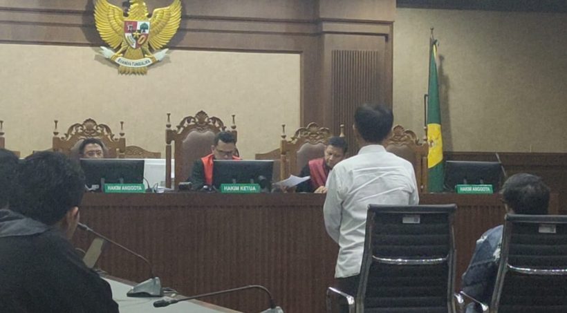 Korupsi BTS, Galumbang Menak Divonis 6 Tahun Penjara 10
