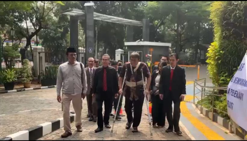 KPU dan Anwar Usman Digugat Soal Pencalonan Gibran di Pilpres 2024 10