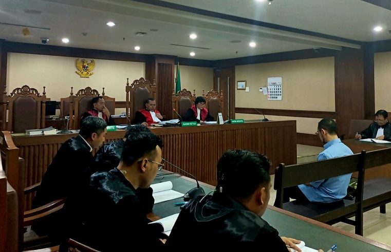 Eks Kepala Bea Cukai Makassar Ini Didakwa Suap Rp58,8 Miliar