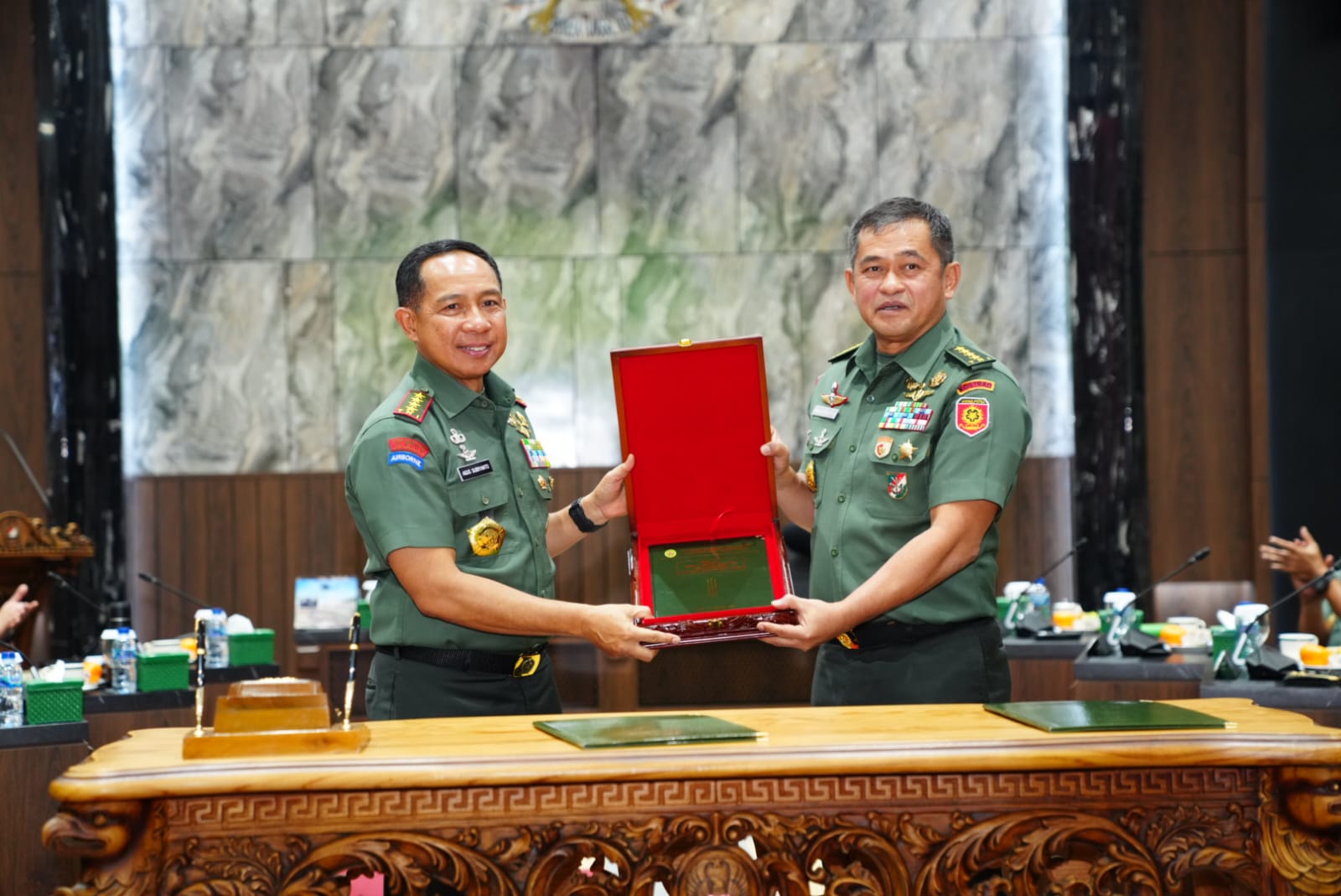 Panglima TNI Jenderal TNI Agus Subiyanto Serahterimakan Risalah Kasad 1