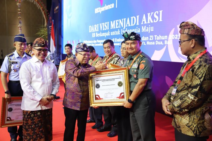 TNI Terima Penganugerahan Zona Integritas WBK dan WBBM 9