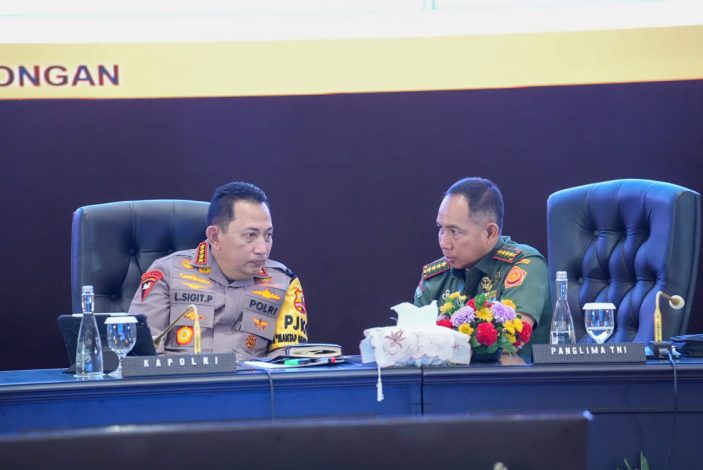 Amankan Nataru, TNI Siapkan 22.893 Personel 1 Amankan Nataru, TNI Siapkan 22.893 Personel 2