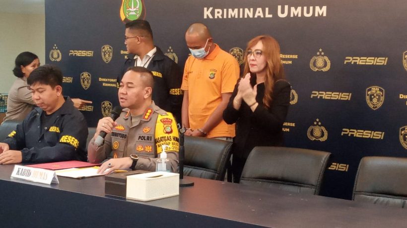 Kekasih Tagih Hutang, Racun Tikus Bertindak 11