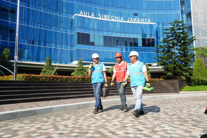 Natal Lebih Indah, PLN Siagakan Listrik Berlapis dan Petugas di Gereja 1 Natal Lebih Indah, PLN Siagakan Listrik Berlapis dan Petugas di Gereja 2