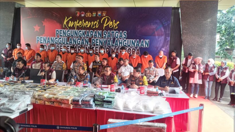 IMG-20231229-WA0034 September Hingga Desember 11.828 Tersangka Diciduk Satgas Narkoba 12