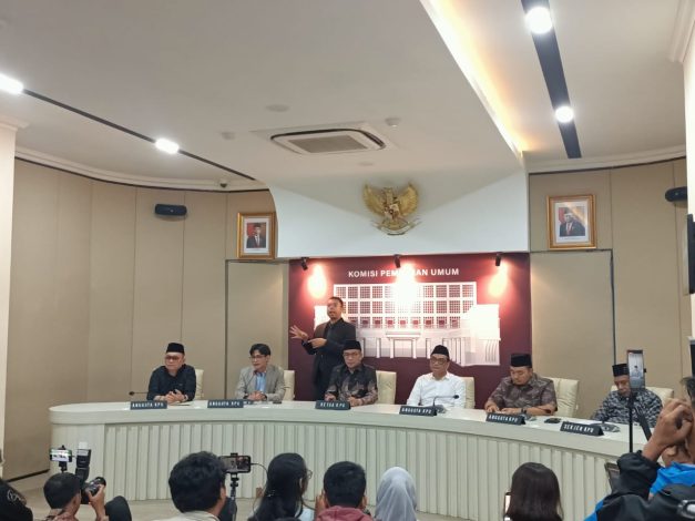 IMG-20240105-WA0093 KPU: Batas Laporan Dana Kampanye Hingga 7 Januari 2024 10