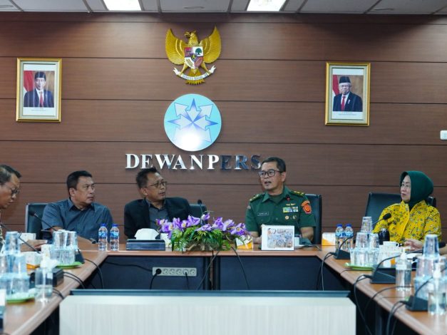 Pererat Hubungan Kerjasama, Kapuspen TNI Kunjungi Dewan Pers 2