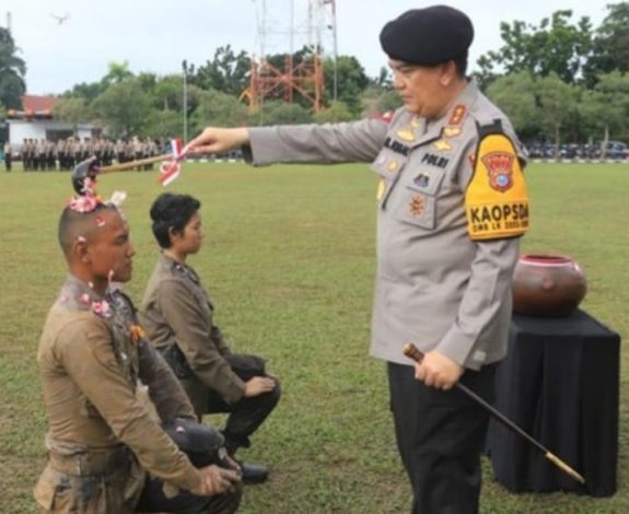 Kapolda Riau Pimpin Pembaretan Bintara Remaja 63