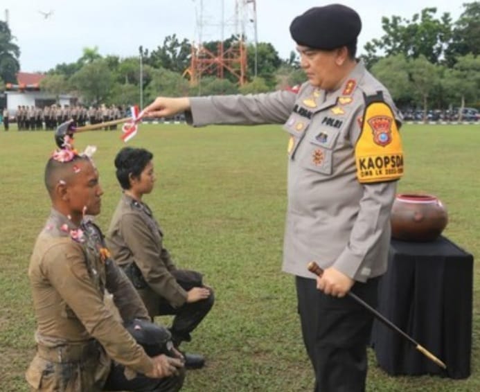 Kapolda Riau Pimpin Pembaretan Bintara Remaja 1