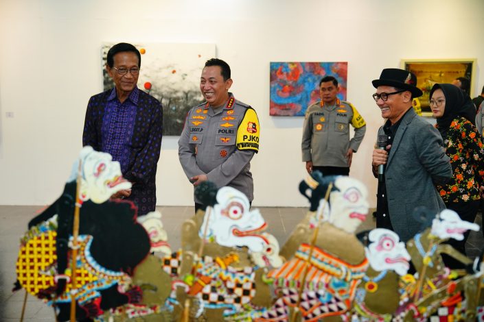 Lagu 'Polisi Jagoanku' Apresiasi Atas Kinerja Polri 13