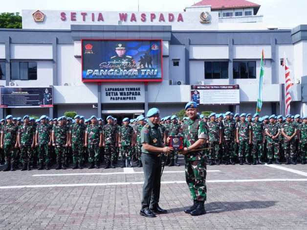Panglima TNI Cek Kesiapan Personel dan Materiil Paspampres 1 Panglima TNI Cek Kesiapan Personel dan Materiil Paspampres 2