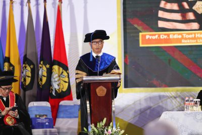 Jamintel Reda Manthovani Dikukuhkan Jadi Guru Besar Hukum Pidana Universitas Pancasila