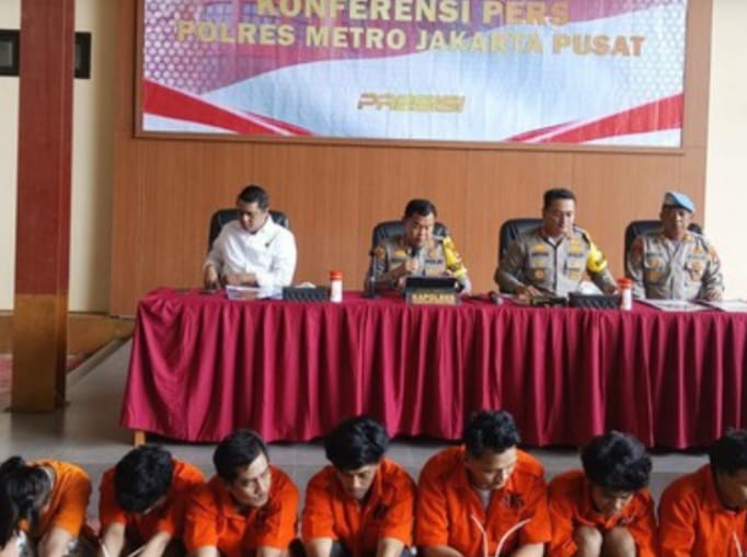 16 Tahanan Polsek Tanah Abang Gergaji Teralis Sambil Bernyanyi 1