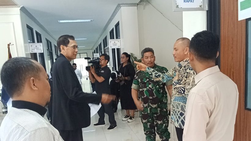 STIH Painan Gelar Isbat Nikah 14 Pasangan, Beri Kepastian Hukum Pernikahan 1 STIH Painan Gelar Isbat Nikah 14 Pasangan, Beri Kepastian Hukum Pernikahan 2