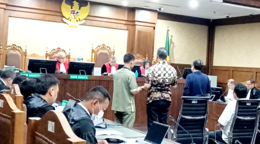 Kesaksian Juliari Batubara Soal Pemilihan Transporter Bansos Beras 1