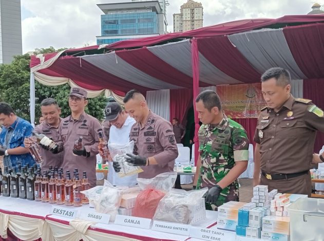 Kejari Jakpus Musnahkan Barbuk Narkoba 13