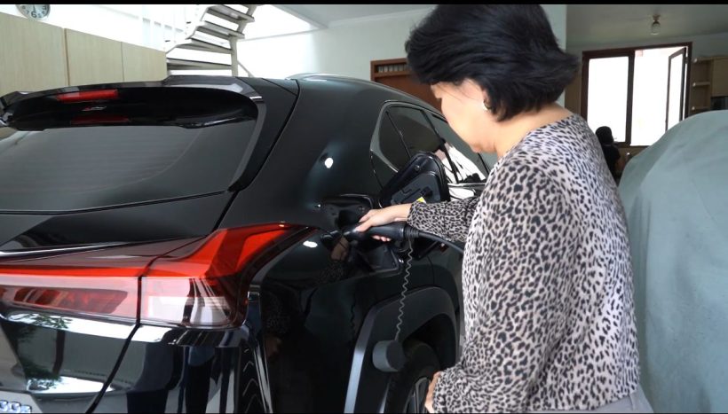 Ribuan Pemilik Mobil Listrik di Jakarta Punya Pom Listrik Sendiri 2