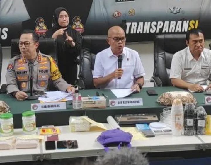 Polda Metro dan Bea Cukai Ungkap Peredaran Kokain Cair 1
