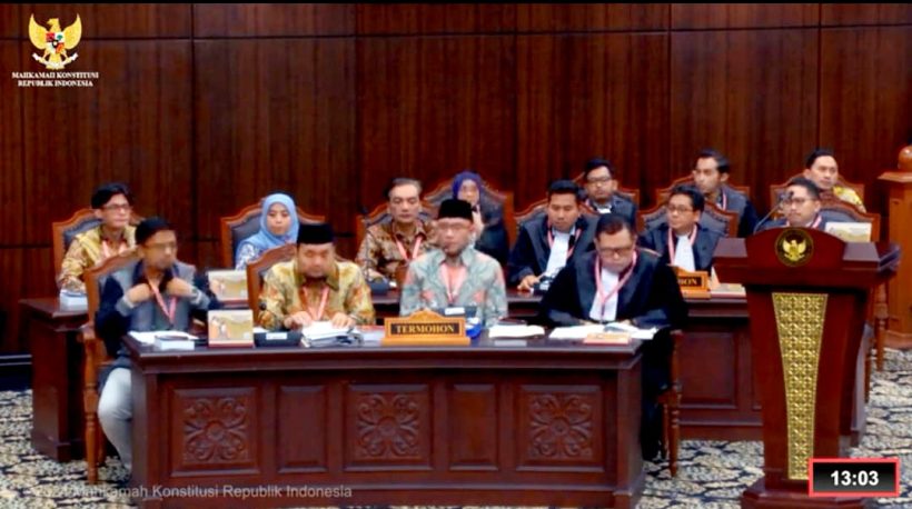 KPU Minta Hakim Konstitusi Tolak Permohonan Anies-Muhaimin 9