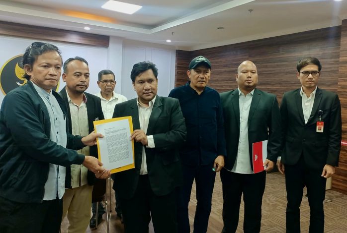 Koalisi Masyarakat Sipil Minta MK Panggil Jokowi dan Sejumlah Menteri di Sidang Sengketa Pilpres 2024. 10