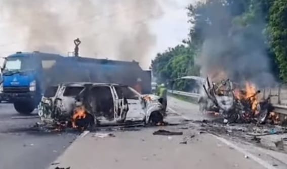 13 Nyawa Melayang di Contraflow Jakarta-Cikampek 10