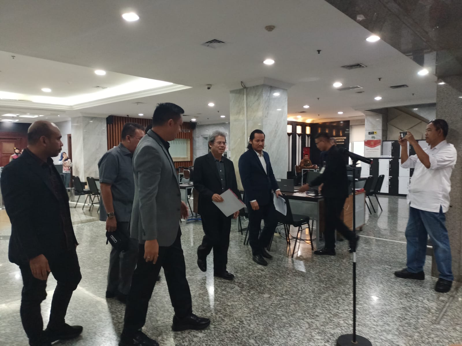 Ini 5 Kesimpulan Tim Hukum Ganjar-Mahfud Yang Diserahkan ke MK 1