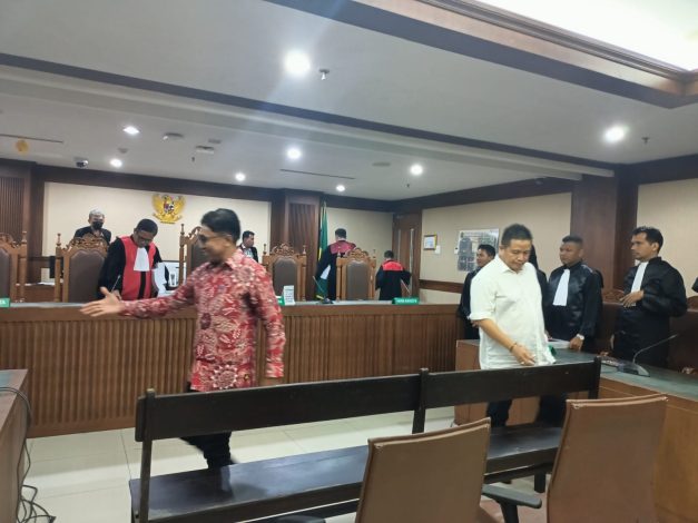 Jaksa KPK Tuntut Bupati Muna La Ode Rusman Emba Tiga Tahun Penjara 12