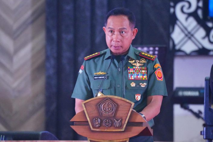 Panglima TNI Pimpin Apel Bersama Wanita TNI Tahun 2024 13