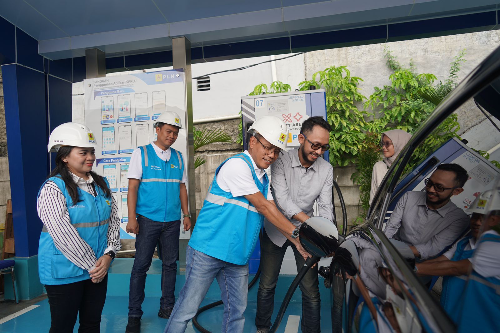 PLN UID Jakarta Raya Hadirkan 84 SPKLU di Momen 26 Tahun BUMN 1