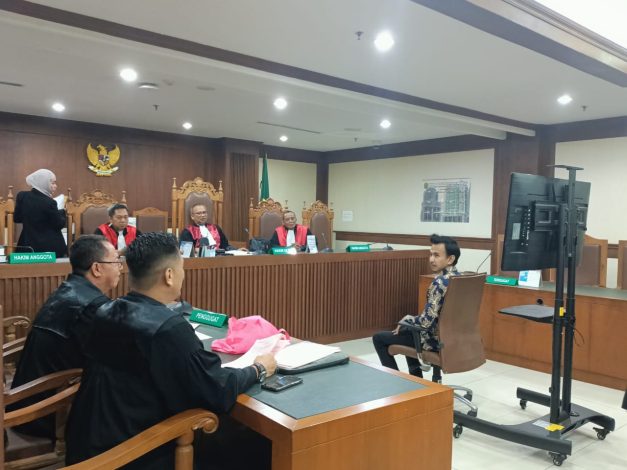 Dugaan Pencemaran Nama Baik Ahmad Sahroni, Adam Deni Dituntut Ringan 12