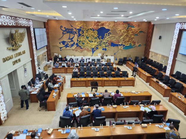 Jadi Inisiatif DPR, Baleg Setuju Revisi UU Kementerian Negara 12
