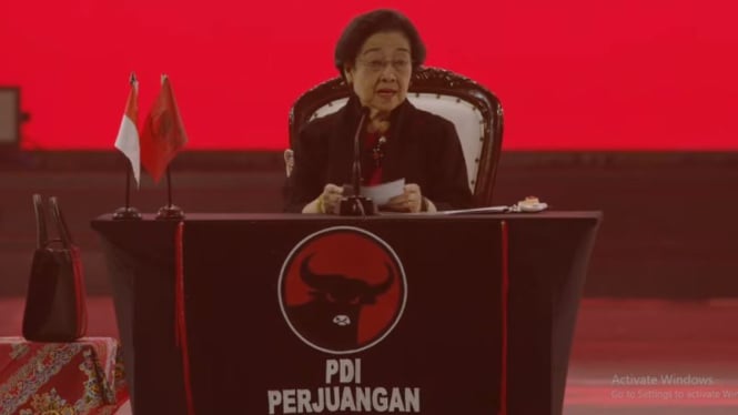 Ledek Mega ke Puan Minta Jadi Ketua DPR: Gantian Sama Saya 11