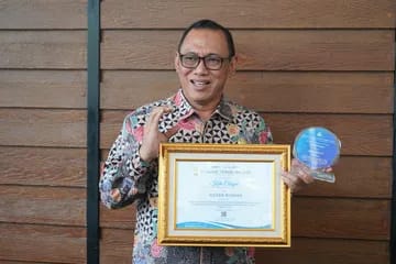 Wajah Glowing Cilegon Make Up Ala Kang Helldy 11