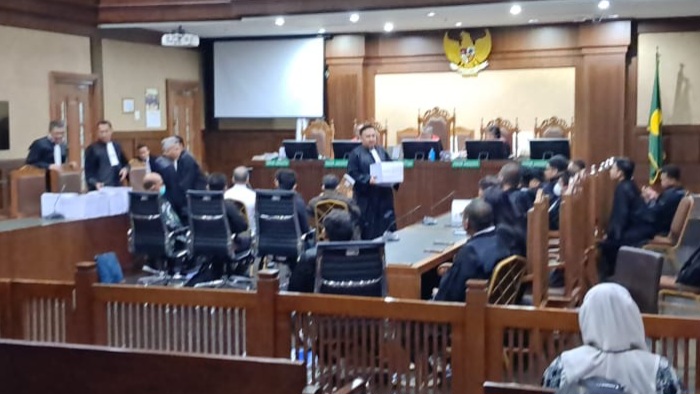 Korupsi Bansos: 3 Petinggi PT BGR Dituntut 9 Tahun Penjara 13