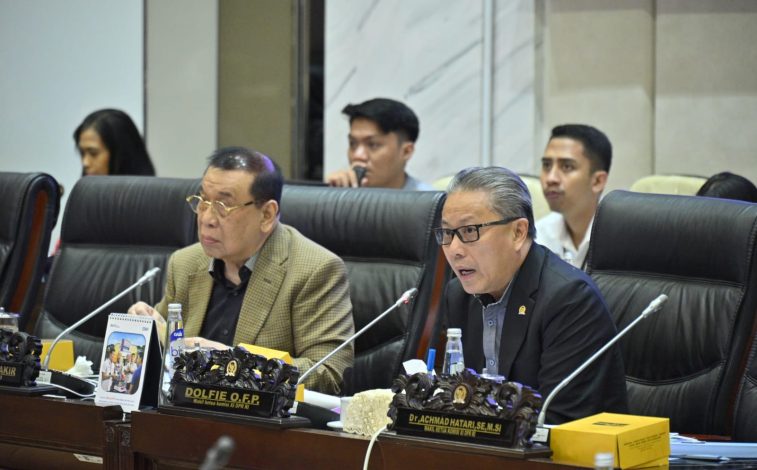DPR Sebut APBN Tak Hanya Perkuat Eksekutif 12