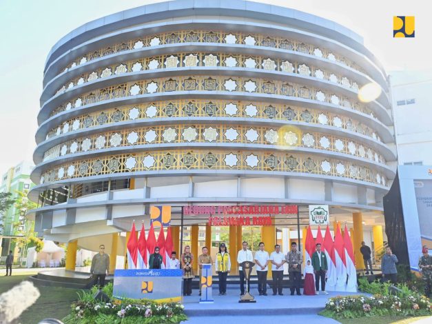 Presiden Jokowi Resmikan Pembangunan, Rehabilitasi dan Renovasi Sarana dan Prasarana Pendidikan di Kalimantan Tengah 10