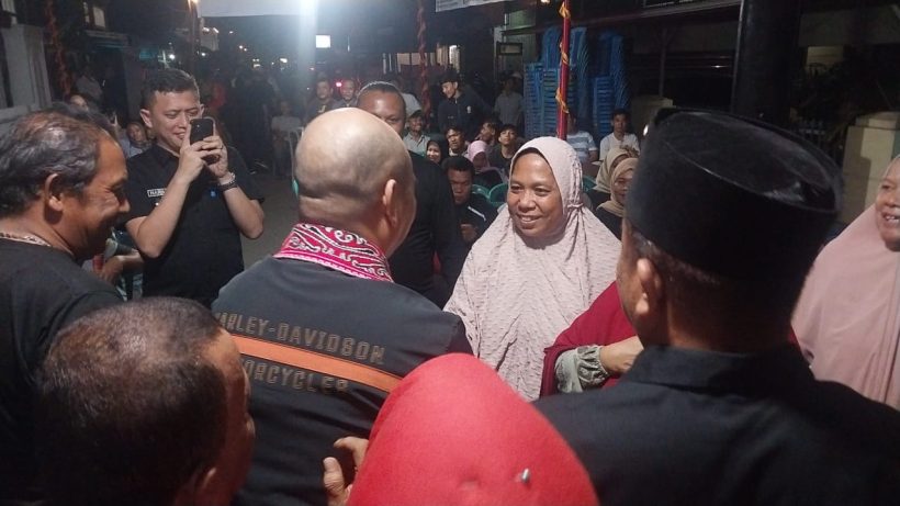 Nikson Nababan Hadir di Sidimpuan, Masyarakat Larut Dalam Kegembiraan 1 Nikson Nababan Hadir di Sidimpuan, Masyarakat Larut Dalam Kegembiraan 2
